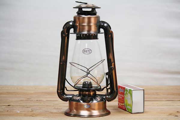 Light Of Mine LET IT Shine Crisa 18 High Oil Lamp | Martinique