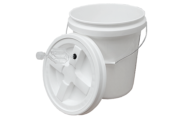 5 Gallon Fermenting Bucket with Airlock