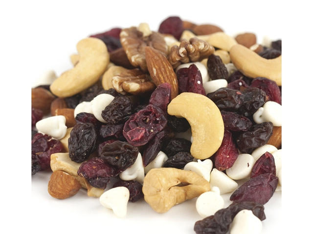 Raspberry Nut Supreme Snack Mix