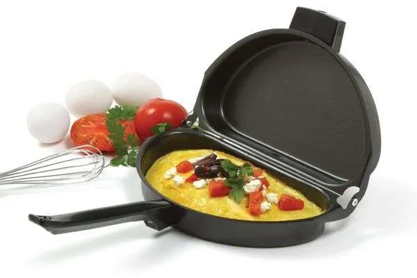 Non-Stick Omelet Pan