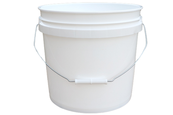 2 Gallon Bucket With Snap-On Lid