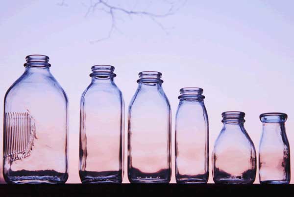 32Oz Glass Milk Bottles with 8 White Caps (4 pack)Food Grade Milk Jars with  Lids