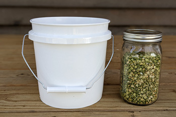 1 Gallon Food Grade Bucket